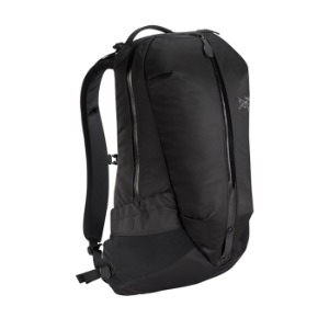 arro 22 backpack stealth black